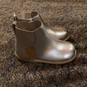 Livie & Luca Girls silver side zip boots